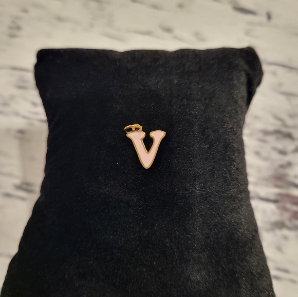 New letter V lowercase Typewriter Letter Charm - Picture 2 of 3
